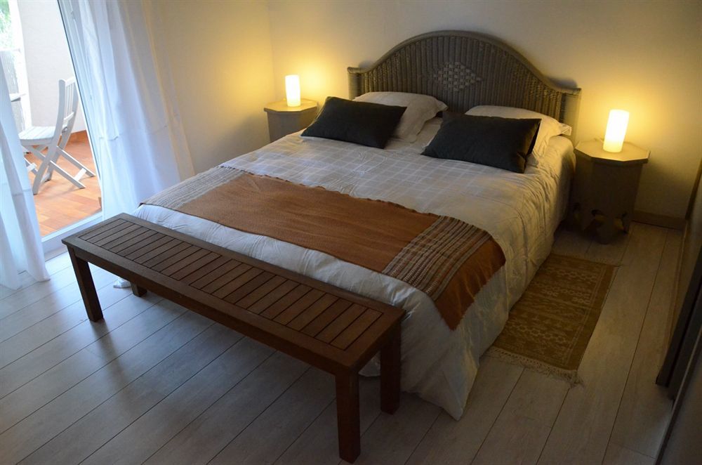 Les D'hotes Du Grand Mornas 2*